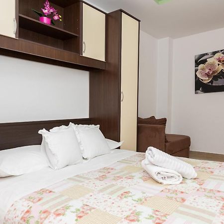 Apartments Villa Vujcic Makarska Eksteriør bilde