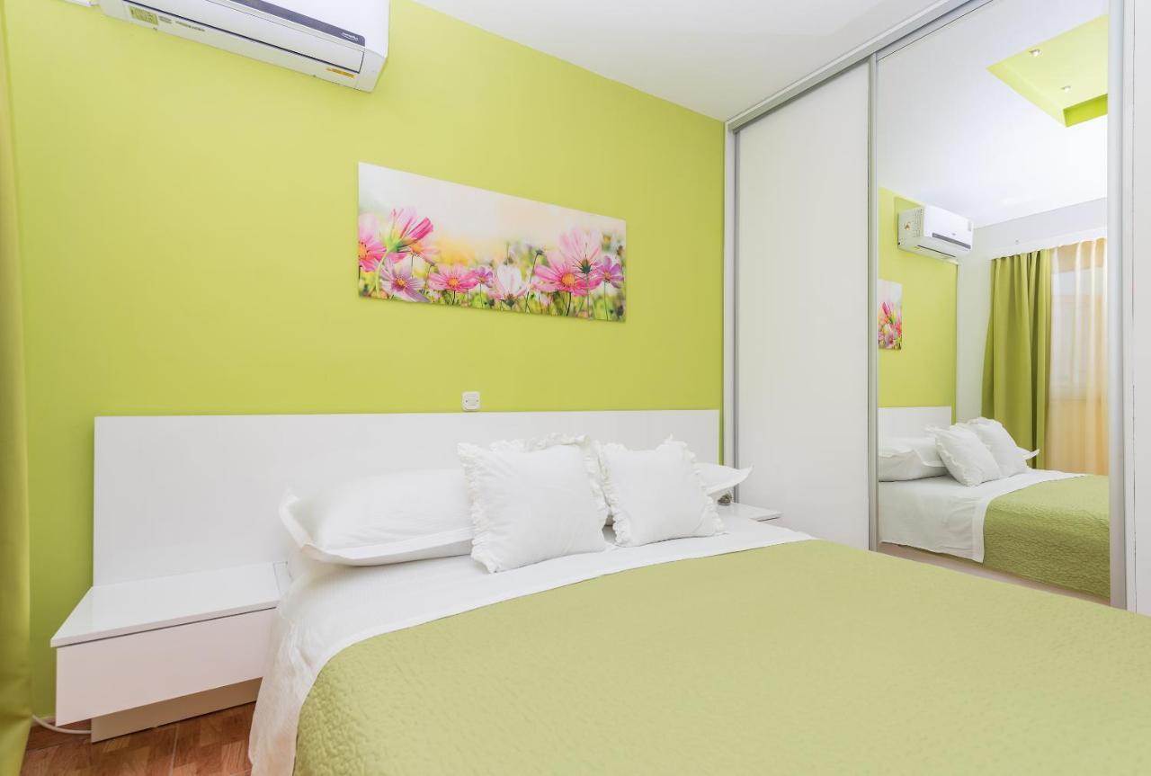 Apartments Villa Vujcic Makarska Eksteriør bilde
